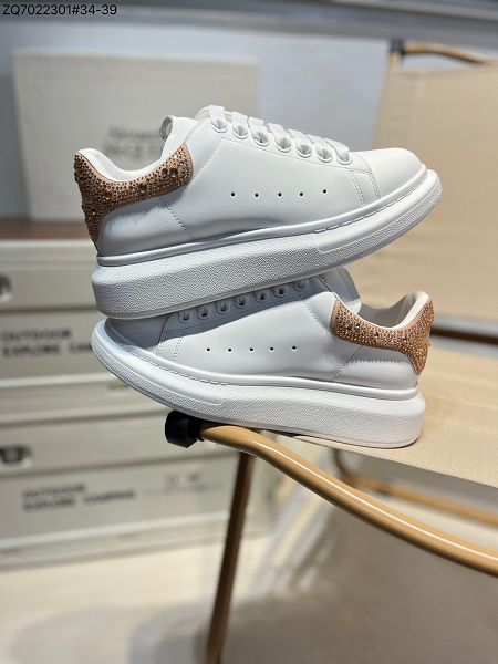 Alexander McQueen Oversized Sneakers 2023新款 增高厚底休閒運動小白板鞋