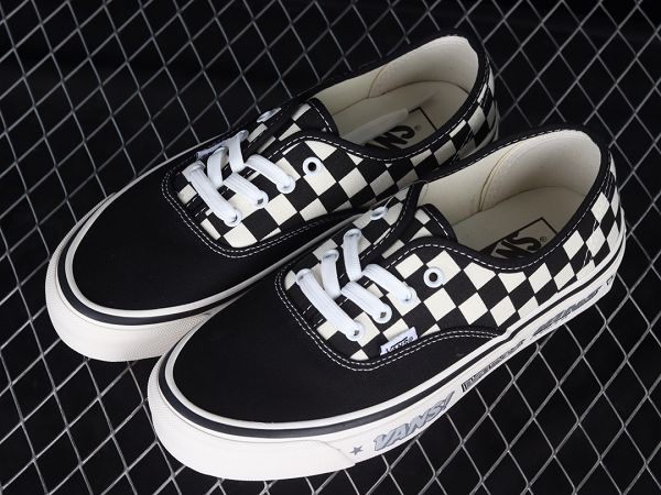 Vans Authentic 2022新款 安納海姆黑白棋盤格潮流百搭休閒板鞋