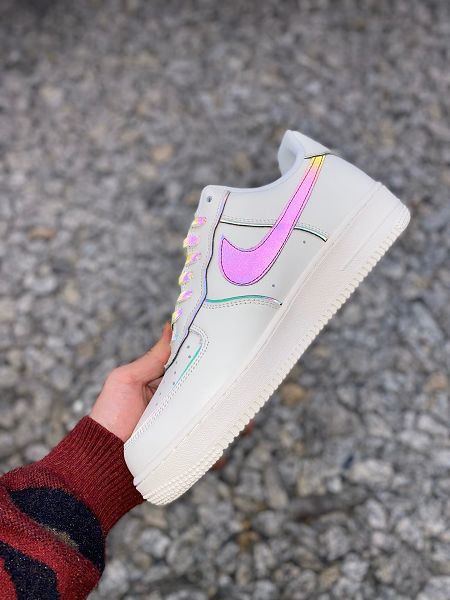 Nike Air Force 1 2021新款 空軍一號變色龍男女款運動板鞋 帶半碼