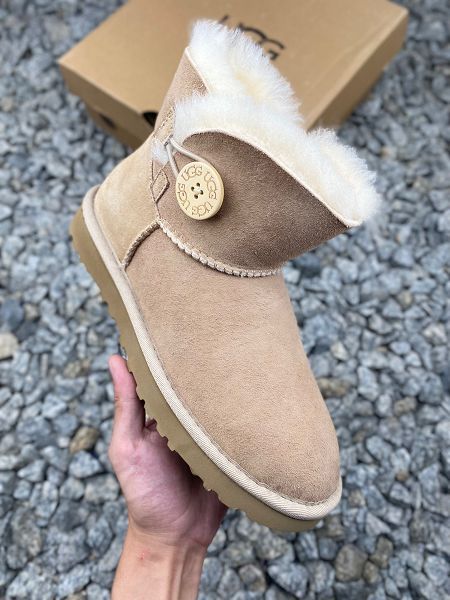 UGG 系列 2023全新女款灰色防滑雪地靴