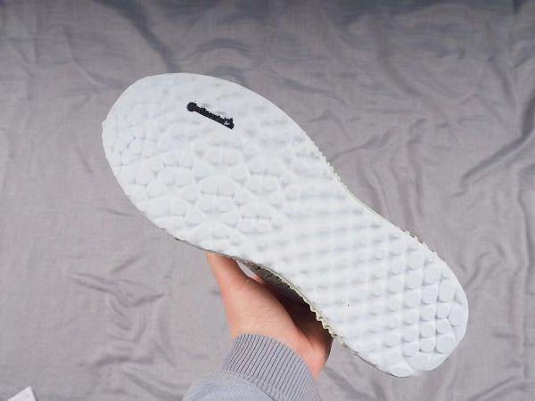 Adidas FutureCraft 4D x Invincible 台灣潮流店鋪聯乘 2019新款 彩虹夜光男生慢跑鞋