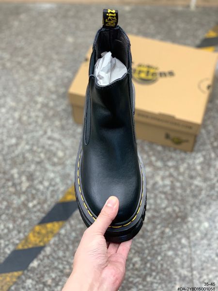 Dr.Martens 馬丁醫生 2023新款 粗獷裝備系列牛皮馬丁靴