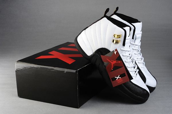 air jordan 12 retro 新款上市 時尚男款個性高幫籃球戰靴 白黑 