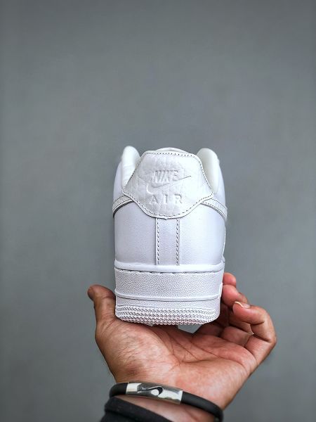 Nike AIR FORCE 1'07 空軍一號 2025新款男女生白色低幫休閒板鞋