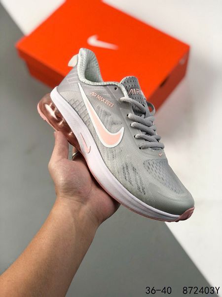 Nike Air Zoom 2023新款 女款氣墊緩震跑步鞋