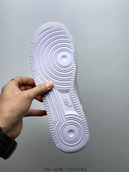 Nike Air Force 1 2022新款 2022北京冬奧運吉祥物冰墩墩印花紀念款男女生板鞋