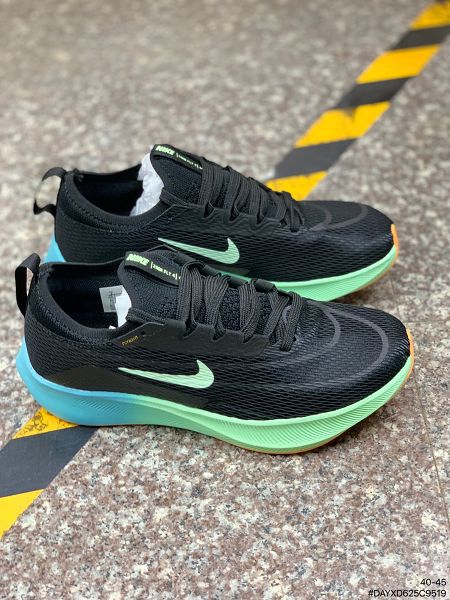 Nike Zoom Fly 4 2022新款 男款超彈透氣輕量跑步鞋