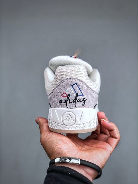 Adidas Adimatic team court 麵包鞋 浮誇的日韓版面與鞋底 2025最新男女生休閒板鞋