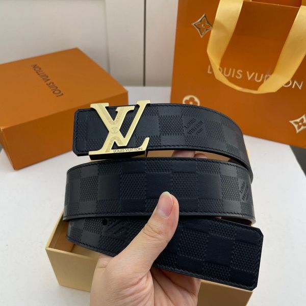 lv皮帶 路易威登2022新款 HF0522-6牛皮壓格子紋鋼扣時尚腰帶