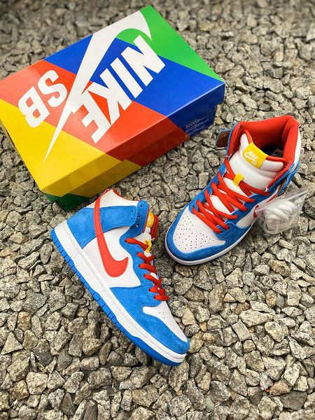 Nike SB Dunk High Doraemon 2021新款 情侶款高幫休閒板鞋 帶半碼