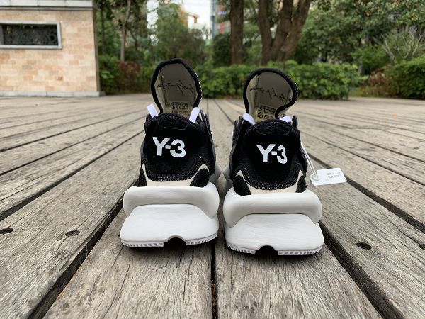 adidas y3 2019新款 Kaiwa復古情侶款老爹鞋