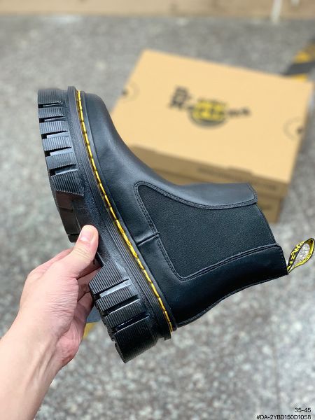 Dr.Martens 馬丁醫生 2023新款 粗獷裝備系列牛皮馬丁靴