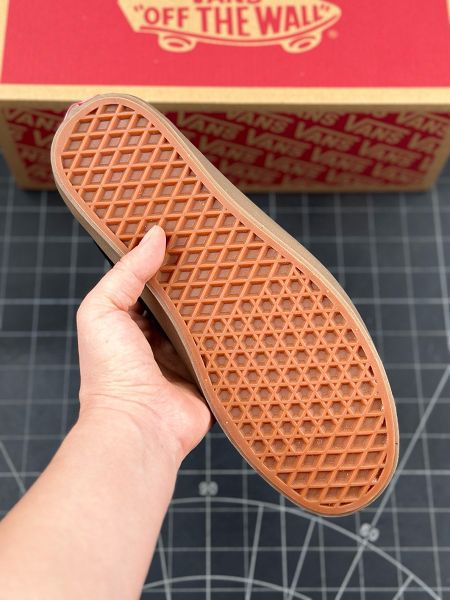 Vans Sport Low 高階支線 ｖ字頭 2025最新情侣全麂皮經典復古低幫滑板鞋