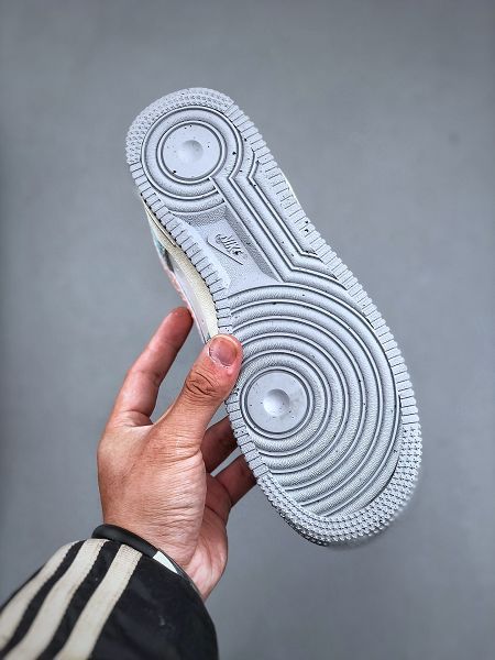 Nike Air Force 1'07 Low Late Spring Rain 春遲雨禮盒裝 2025最新男女生空軍一號低幫休閒板鞋