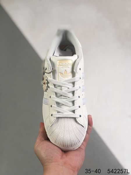 Adidas Superstar 2022新款 三葉草貝殼頭系列女款板鞋