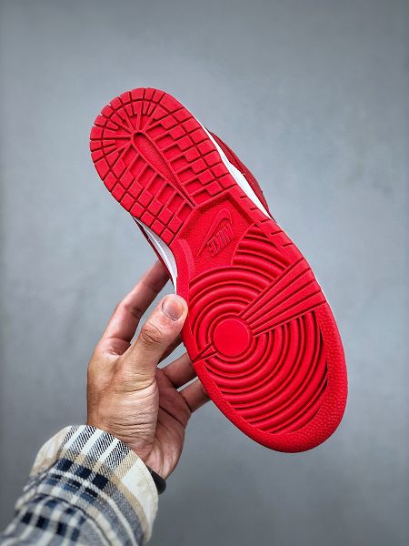 Nike Dunk Low SB 低幫滑板鞋系列 2023全新男女款白紅色婚慶主題滑板鞋